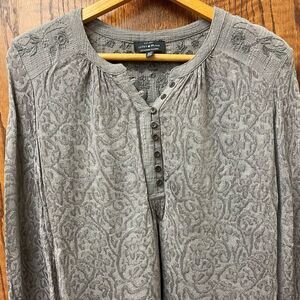 LUCKY Brand Grey paisley knit high low boho embroidered‎ long sleeve tunic top